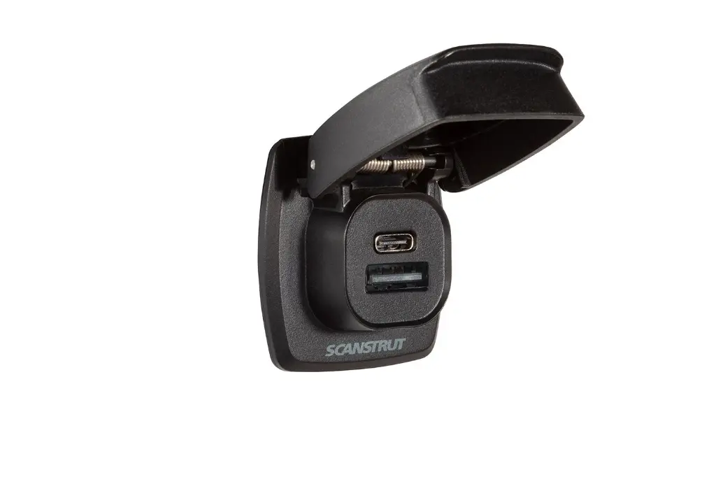 upload-USB_Chargers-SC-USB-F4-Scanstrut_SC-USB-F3_Flip_Pro_Max_Open_3-4._m0_w1500_h1000_c1_b__pcenter_q80_.webp