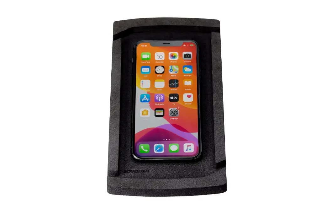 upload-Wireless_Charging-SC-CW-08F-Scanstrut_ROKK_Wireless_Catch_SC-CW-08E_2-min._m0_w6720_h4480_c1_b__pcenter_q80_.webp