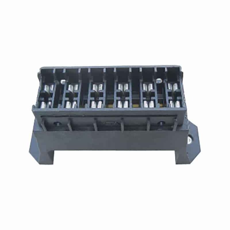 Blade Fuse Box ( 6 Fuses )    FU15